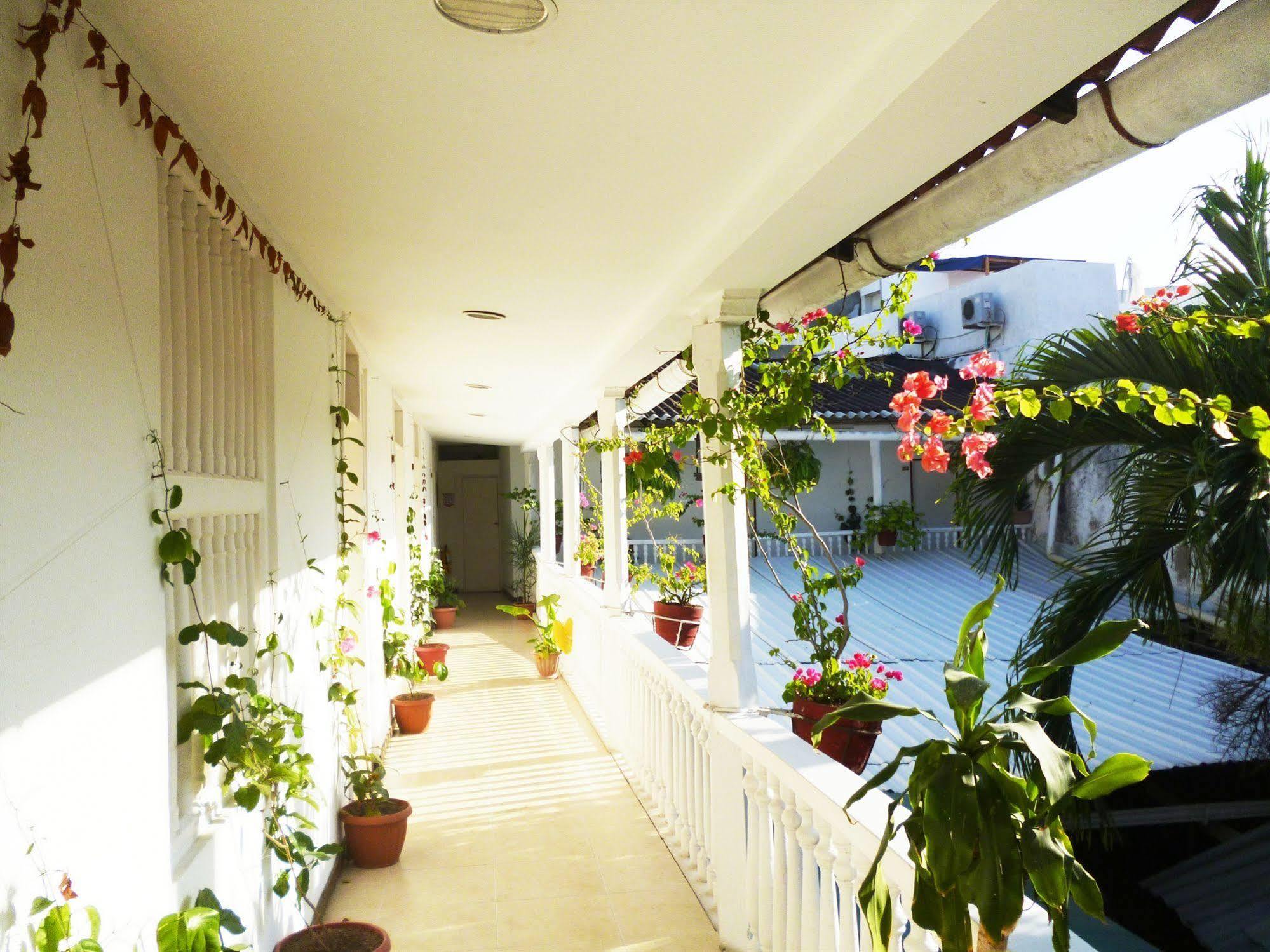 Hotel Santa Cruz Картахена Экстерьер фото